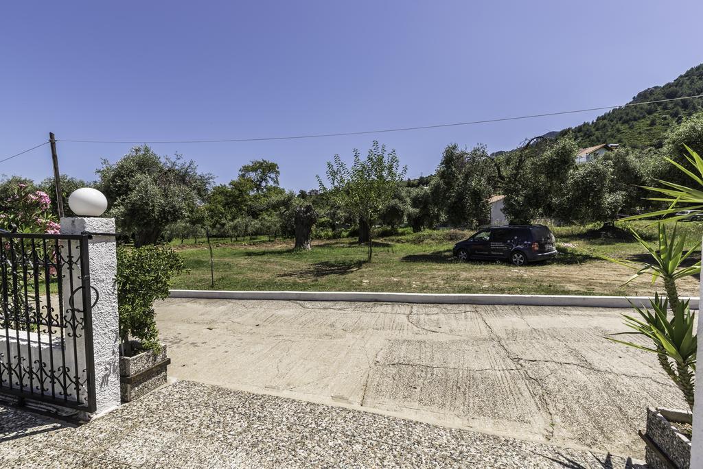 Hotel Sylvia Κοίνυρα Εξωτερικό φωτογραφία
