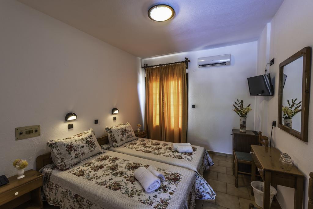 Hotel Sylvia Κοίνυρα Εξωτερικό φωτογραφία